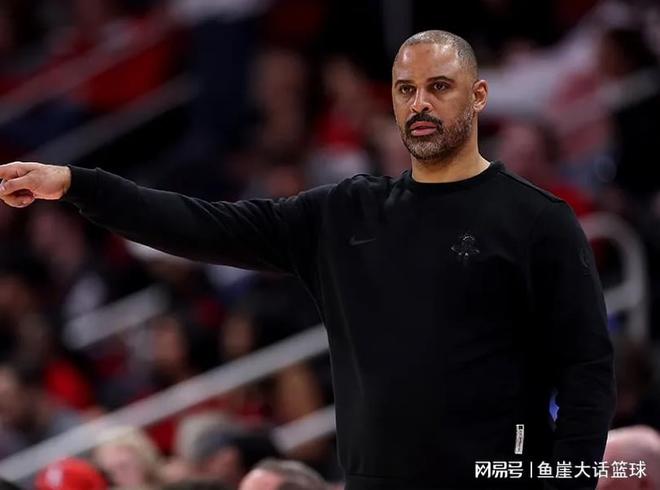 马刺145-120大胜火箭 创单场失分纪录引质疑