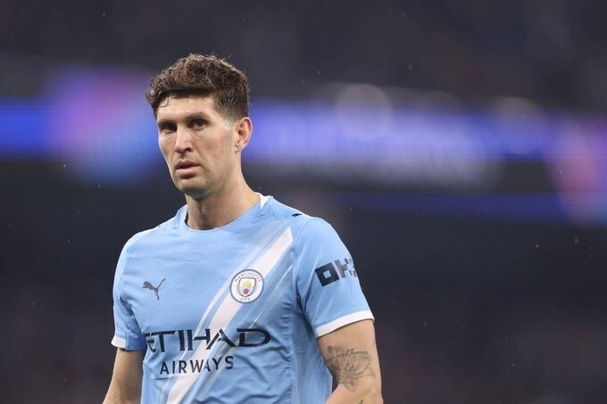 曼城中卫斯通斯将自由身离队，多家豪门争夺